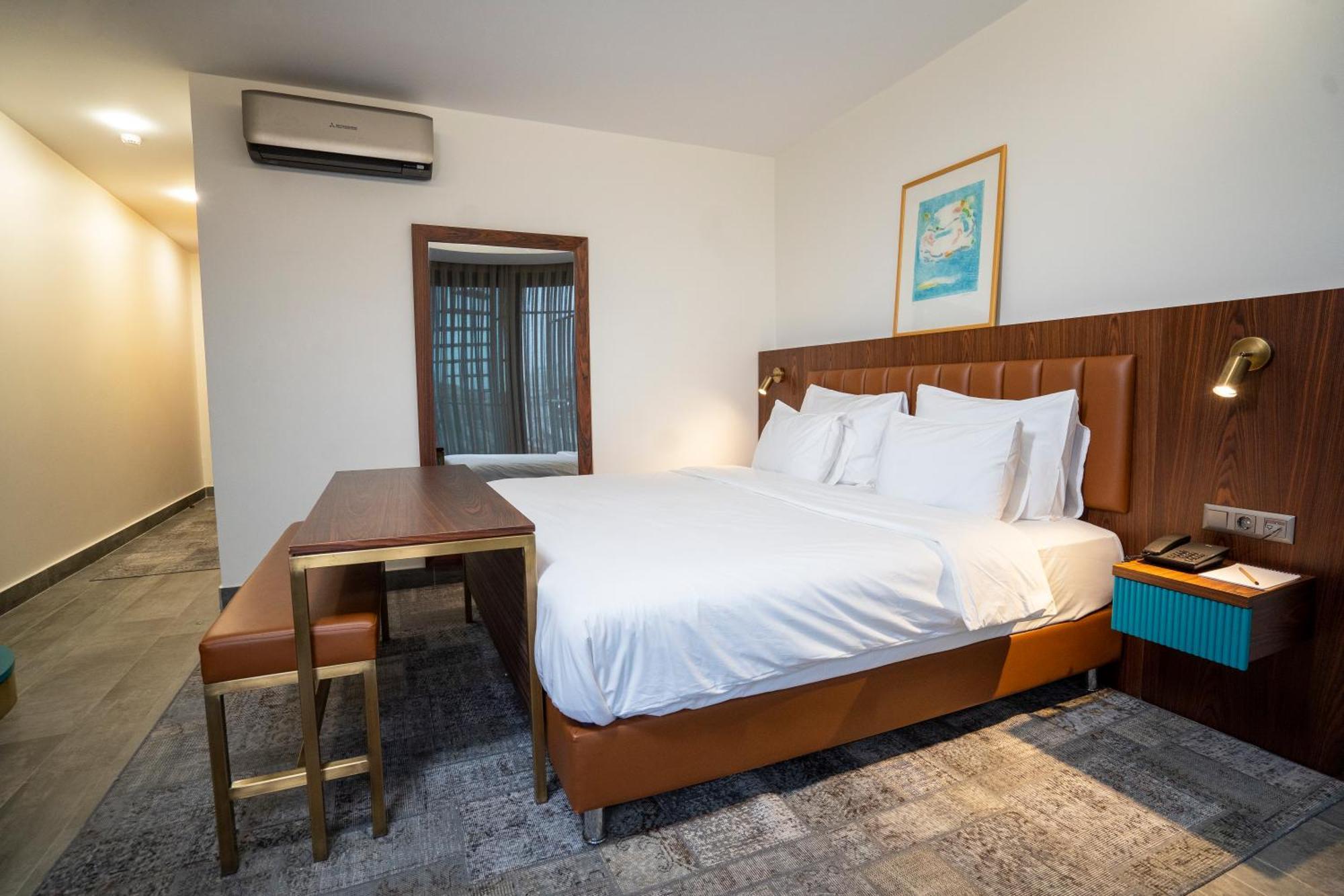 Numi Hotel Istanbul Exterior photo